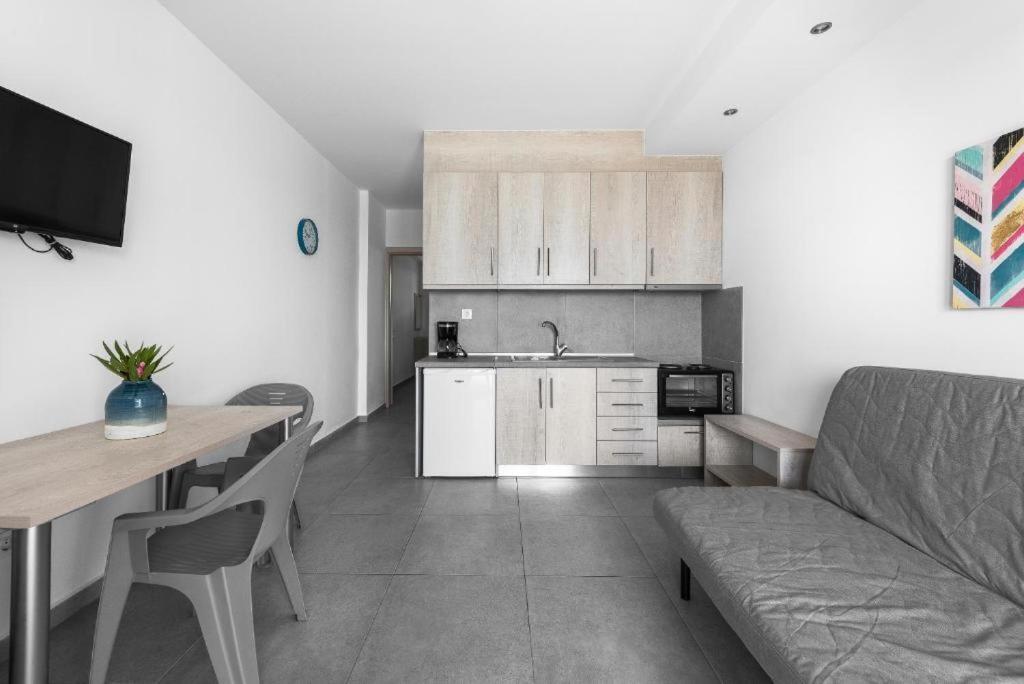 Blue Horizon 5 Apartment Nea Kallikrateia Екстериор снимка